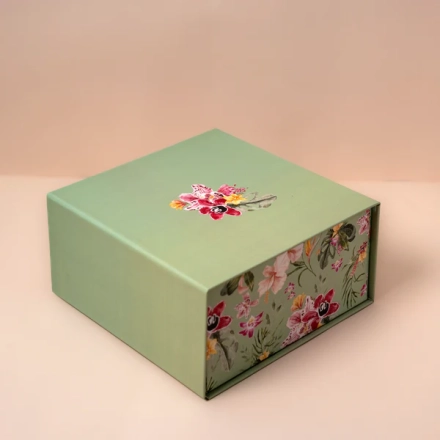 Floral Figure Packaging Boxes